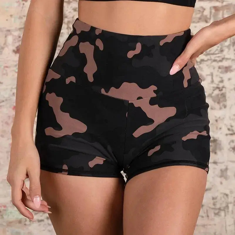 Women`s Active Camo Pattern Fitness Set.