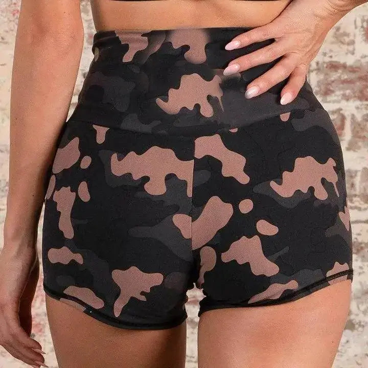 Women`s Active Camo Pattern Fitness Set.