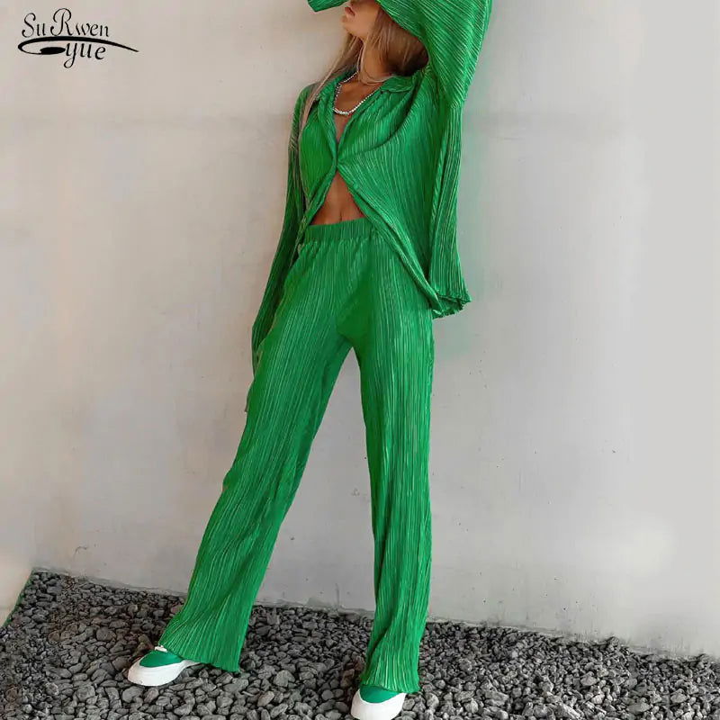 Two Piece Long Sleeve SuitTwo Piece Long Sleeve