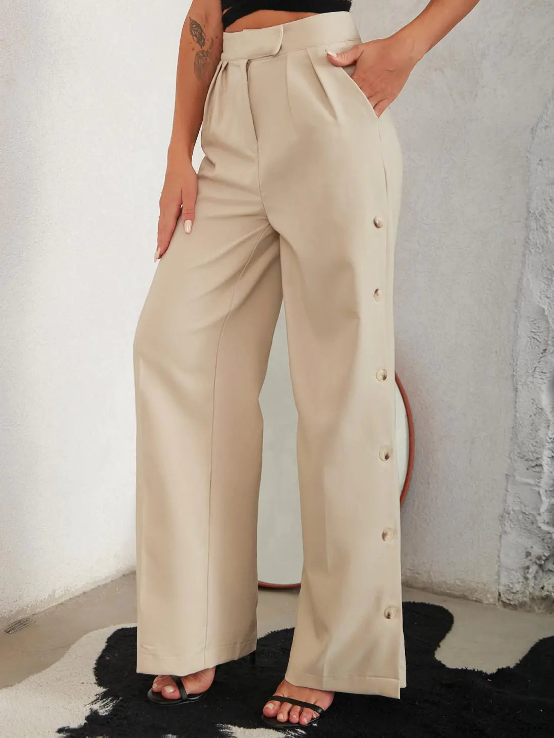 Women`s Side Button Pleated Wide Leg Pants